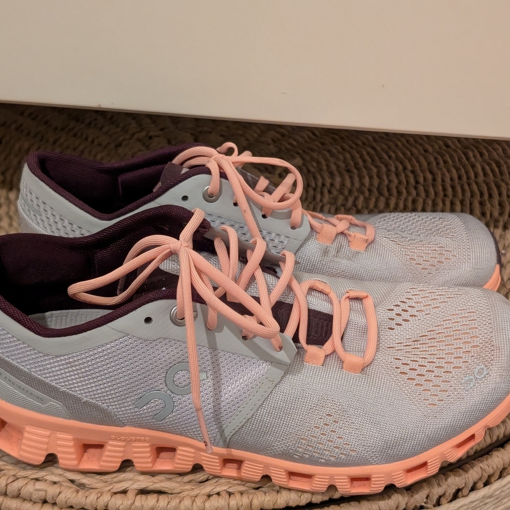 On Running Women's Running Shoes - Light Gray and Peach
